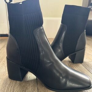 NWT Journey Collection Harlowe ankle boot